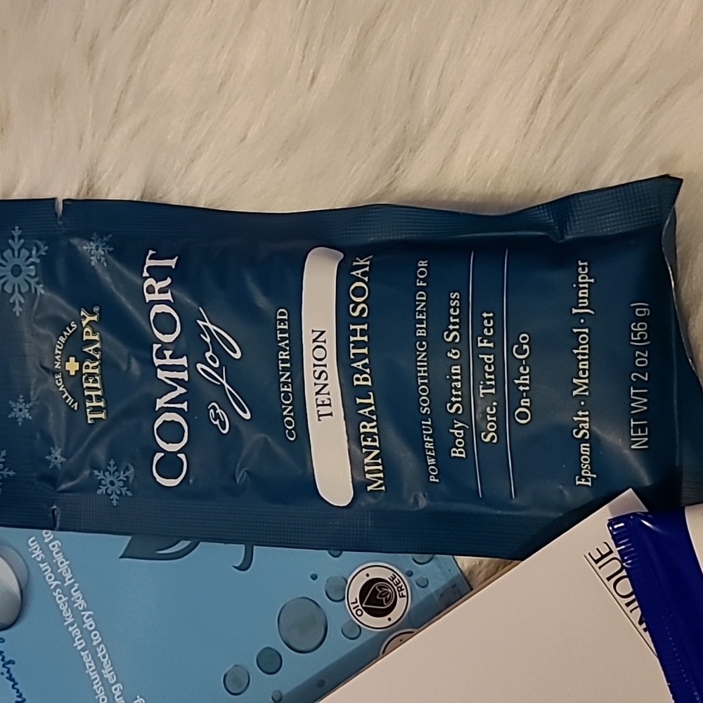 Designer Beauty Bundle - Picture 4 of 6